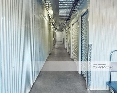 Source URL: https://cdnsc.rentcafe.com/dmslivecafe/3/1069556/1069556-1-5.jpg?width=-1&height=385&quality=80