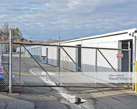 Source URL: https://cdnsc.rentcafe.com/dmslivecafe/3/1069588/1069588-1-3.jpg?width=-1&height=385&quality=80