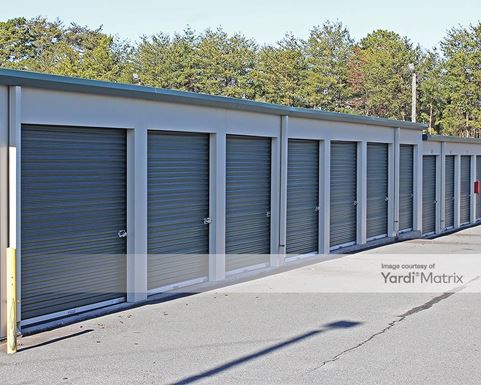 Source URL: https://cdnsc.rentcafe.com/dmslivecafe/3/1069589/1069589-1-5.jpg?width=-1&height=385&quality=80