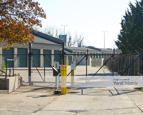 Source URL: https://cdnsc.rentcafe.com/dmslivecafe/3/1069653/1069653-1-2.jpg?width=-1&height=385&quality=80