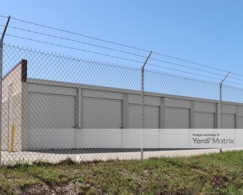 Source URL: https://cdnsc.rentcafe.com/dmslivecafe/3/1069658/1069658-1-6.jpg?width=-1&height=385&quality=80