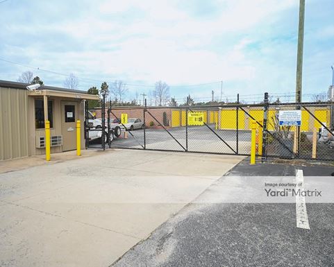 Source URL: https://cdnsc.rentcafe.com/dmslivecafe/3/1069680/1069680-1-2.jpg?width=-1&height=385&quality=80