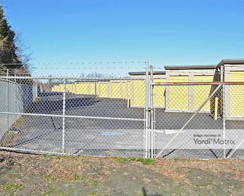 Source URL: https://cdnsc.rentcafe.com/dmslivecafe/3/1069680/1069680-1-5.jpg?width=-1&height=385&quality=80