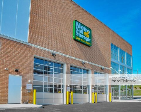 Source URL: https://cdnsc.rentcafe.com/dmslivecafe/3/1069695/1069695-1-3.jpg?width=-1&height=385&quality=80