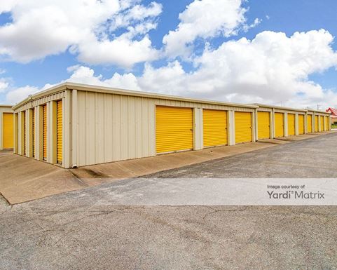 Source URL: https://cdnsc.rentcafe.com/dmslivecafe/3/1069711/1069711-1-5.jpg?width=-1&height=385&quality=80