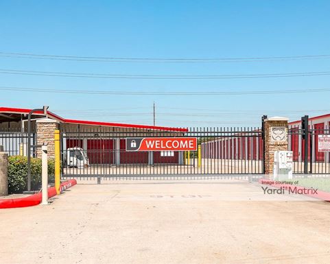 Source URL: https://cdnsc.rentcafe.com/dmslivecafe/3/1069727/1069727-1-2.jpg?width=-1&height=385&quality=80