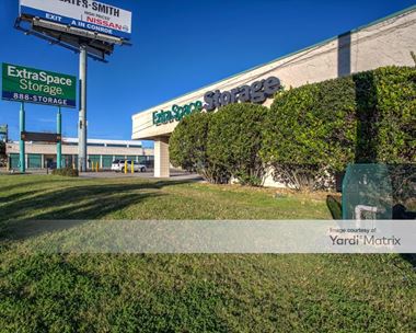 Storage Units for Rent available at 25690 Interstate 45, Woodlands, TX 77380
