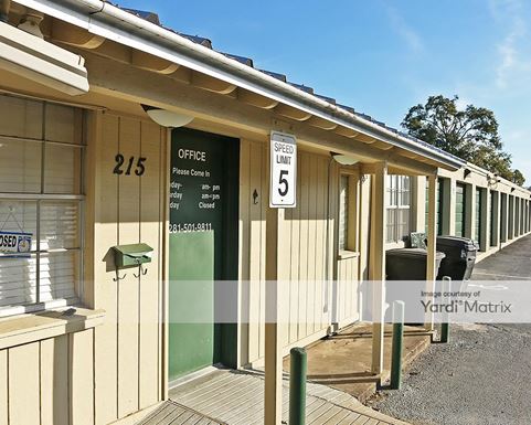 Source URL: https://cdnsc.rentcafe.com/dmslivecafe/3/1069737/1069737-1-2.jpg?width=-1&height=385&quality=80