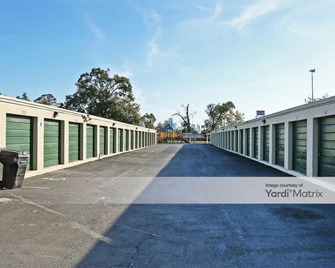 Source URL: https://cdnsc.rentcafe.com/dmslivecafe/3/1069737/1069737-1-4.jpg?width=-1&height=385&quality=80