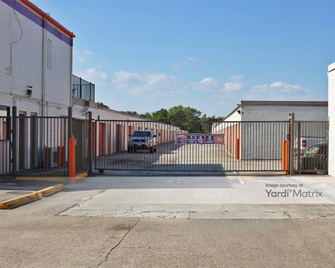 Source URL: https://cdnsc.rentcafe.com/dmslivecafe/3/1069750/1069750-1-2.jpg?width=-1&height=385&quality=80