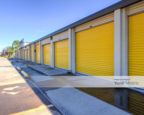 Source URL: https://cdnsc.rentcafe.com/dmslivecafe/3/1069756/1069756-1-4.jpg?width=-1&height=385&quality=80