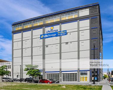 Image for Extra Space Storage - 420 West St. Paul Avenue, Milwaukee, WI