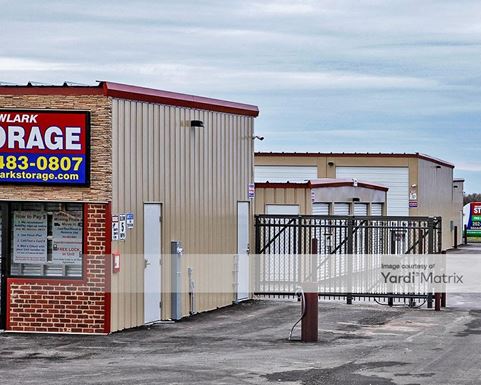 Source URL: https://cdnsc.rentcafe.com/dmslivecafe/3/1069826/1069826-1-4.jpg?width=-1&height=385&quality=80