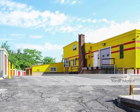 Source URL: https://cdnsc.rentcafe.com/dmslivecafe/3/1069871/1069871-1-2.jpg?width=-1&height=385&quality=80