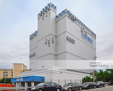 Source URL: https://cdnsc.rentcafe.com/dmslivecafe/3/1069878/1069878-1-2.jpg?width=-1&height=385&quality=80