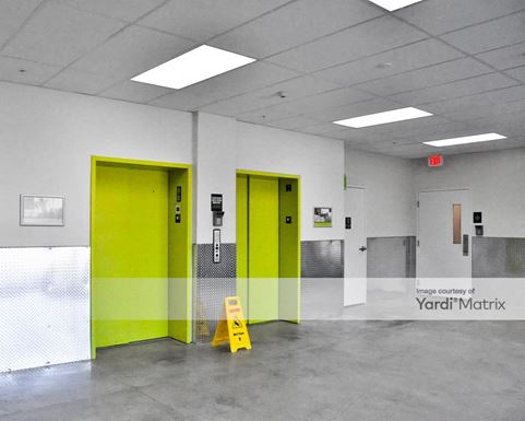 Source URL: https://cdnsc.rentcafe.com/dmslivecafe/3/1069926/1069926-1-5.jpg?width=-1&height=385&quality=80