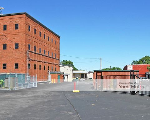 Source URL: https://cdnsc.rentcafe.com/dmslivecafe/3/1069980/1069980-1-4.jpg?width=-1&height=385&quality=80