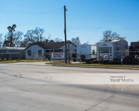 Source URL: https://cdnsc.rentcafe.com/dmslivecafe/3/1070103/1070103-1-2.jpg?width=-1&height=385&quality=80