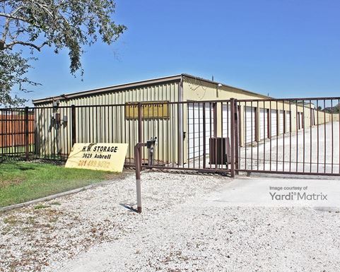 Source URL: https://cdnsc.rentcafe.com/dmslivecafe/3/1070105/1070105-1-3.jpg?width=-1&height=385&quality=80