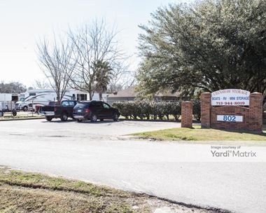 Storage Units for Rent available at 802 Crenshaw Road, Pasadena, TX 77504