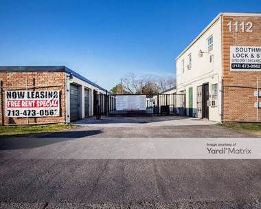 Storage Units for Rent available at 1112 West Southmore Avenue, Pasadena, TX 77502