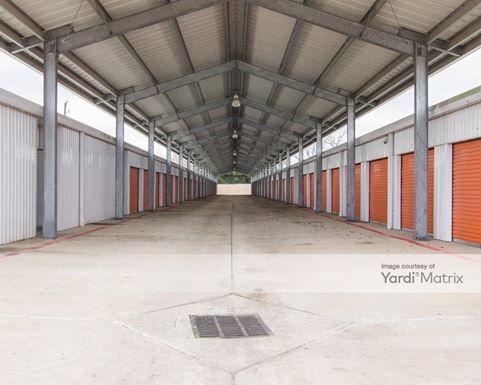 Source URL: https://cdnsc.rentcafe.com/dmslivecafe/3/1070135/1070135-1-5.jpg?width=-1&height=385&quality=80