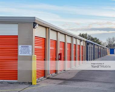 Storage Units for Rent available at 5710 Broadway Street, Pearland, TX 77581