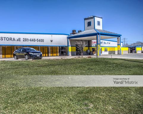 Source URL: https://cdnsc.rentcafe.com/dmslivecafe/3/1070139/1070139-1-2.jpg?width=-1&height=385&quality=80