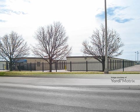 Source URL: https://cdnsc.rentcafe.com/dmslivecafe/3/1070173/1070173-1-5.jpg?width=-1&height=385&quality=80