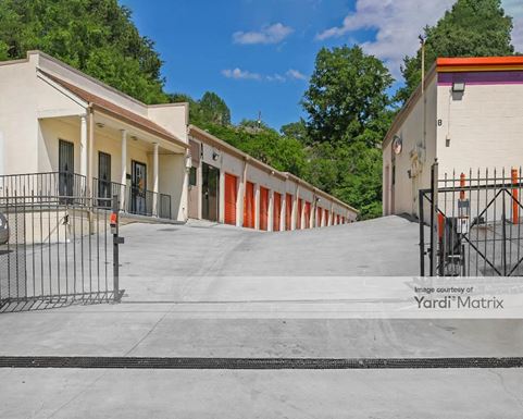 Source URL: https://cdnsc.rentcafe.com/dmslivecafe/3/1070206/1070206-1-5.jpg?width=-1&height=385&quality=80