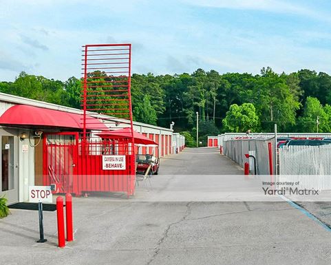 Source URL: https://cdnsc.rentcafe.com/dmslivecafe/3/1070208/1070208-1-4.jpg?width=-1&height=385&quality=80