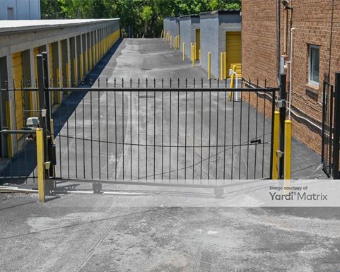 Source URL: https://cdnsc.rentcafe.com/dmslivecafe/3/1070210/1070210-1-6.jpg?width=-1&height=385&quality=80