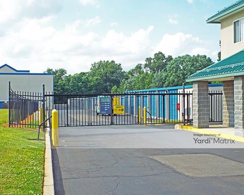 Source URL: https://cdnsc.rentcafe.com/dmslivecafe/3/1070233/1070233-1-4.jpg?width=-1&height=385&quality=80