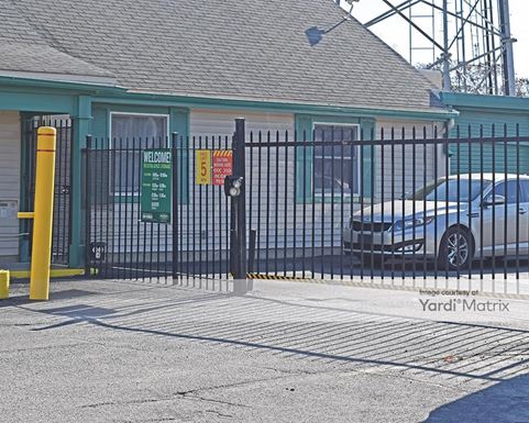 Source URL: https://cdnsc.rentcafe.com/dmslivecafe/3/1070236/1070236-1-2.jpg?width=-1&height=385&quality=80