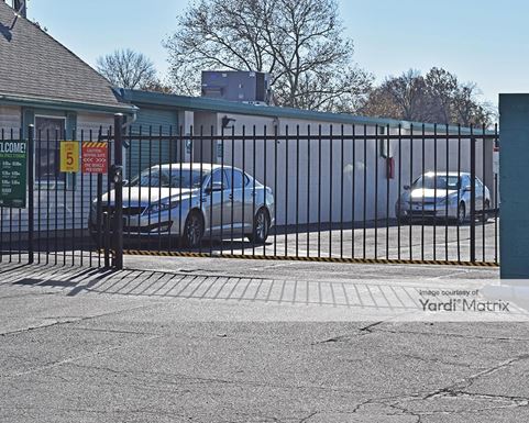 Source URL: https://cdnsc.rentcafe.com/dmslivecafe/3/1070236/1070236-1-4.jpg?width=-1&height=385&quality=80