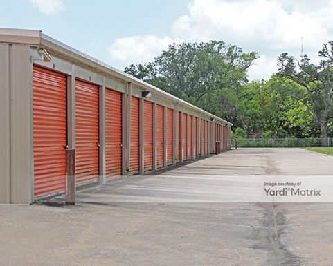 Source URL: https://cdnsc.rentcafe.com/dmslivecafe/3/1070263/1070263-1-5.jpg?width=-1&height=385&quality=80