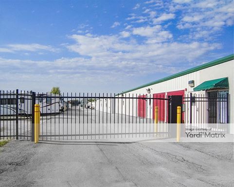 Source URL: https://cdnsc.rentcafe.com/dmslivecafe/3/1070282/1070282-1-3.jpg?width=-1&height=385&quality=80