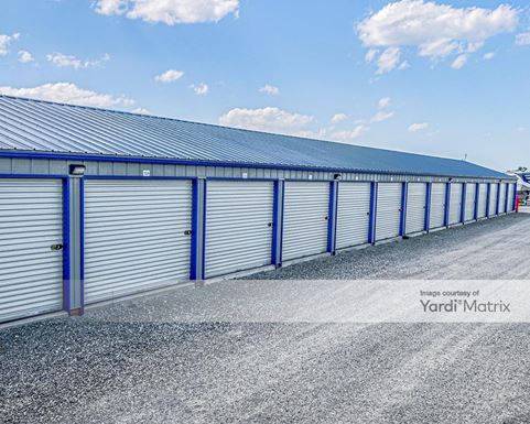 Source URL: https://cdnsc.rentcafe.com/dmslivecafe/3/1070323/1070323-1-2.jpg?width=-1&height=385&quality=80