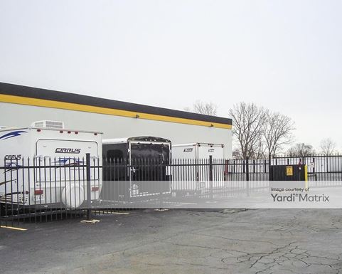 Source URL: https://cdnsc.rentcafe.com/dmslivecafe/3/1070328/1070328-1-5.jpg?width=-1&height=385&quality=80