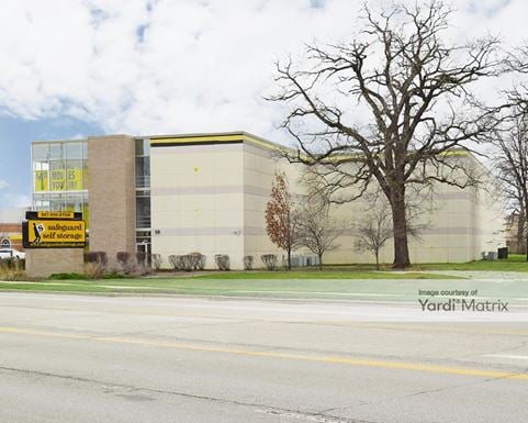 Source URL: https://cdnsc.rentcafe.com/dmslivecafe/3/1070332/1070332-1-2.jpg?width=-1&height=385&quality=80