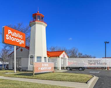 Storage Units for Rent available at 2213 North Rand Road, Palatine, IL 60074