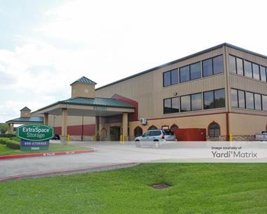 Storage Units for Rent available at 15800 Space Center Blvd, Houston, TX 77062