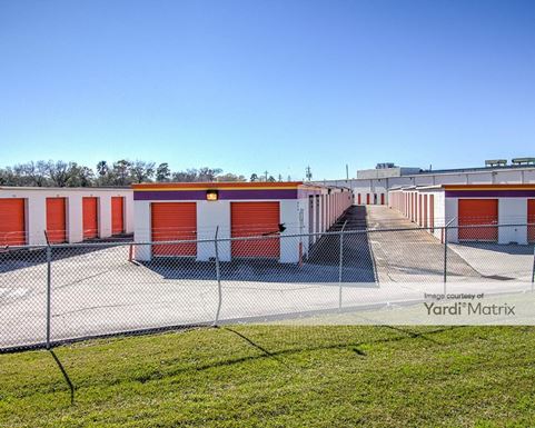 Source URL: https://cdnsc.rentcafe.com/dmslivecafe/3/1070368/1070368-1-5.jpg?width=-1&height=385&quality=80