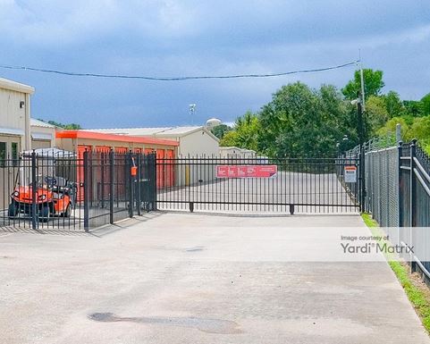 Source URL: https://cdnsc.rentcafe.com/dmslivecafe/3/1070377/1070377-1-2.jpg?width=-1&height=385&quality=80