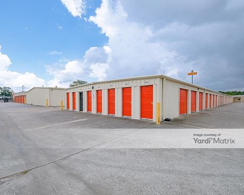 Source URL: https://cdnsc.rentcafe.com/dmslivecafe/3/1070377/1070377-1-3.jpg?width=-1&height=385&quality=80