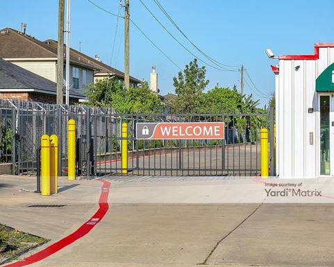 Source URL: https://cdnsc.rentcafe.com/dmslivecafe/3/1070380/1070380-1-2.jpg?width=-1&height=385&quality=80