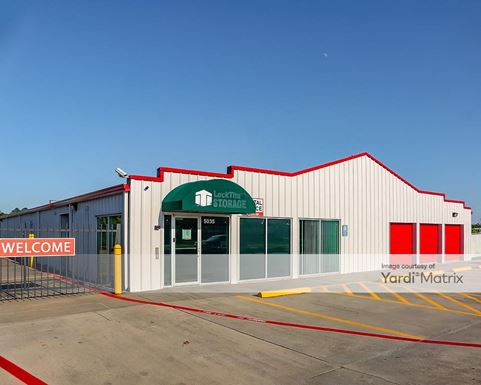 Source URL: https://cdnsc.rentcafe.com/dmslivecafe/3/1070380/1070380-1-4.jpg?width=-1&height=385&quality=80