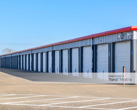 Source URL: https://cdnsc.rentcafe.com/dmslivecafe/3/1070391/1070391-1-5.jpg?width=-1&height=385&quality=80