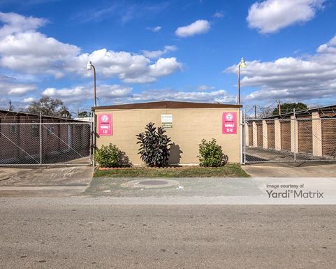 Source URL: https://cdnsc.rentcafe.com/dmslivecafe/3/1070394/1070394-1-2.jpg?width=-1&height=385&quality=80