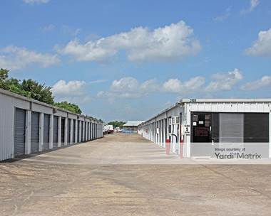 Storage Units for Rent available at 2600 South Velasco, Angleton, TX 77515